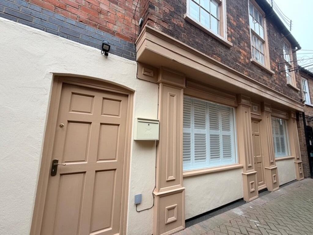 Main image of property: High Street, Lincoln, LN5