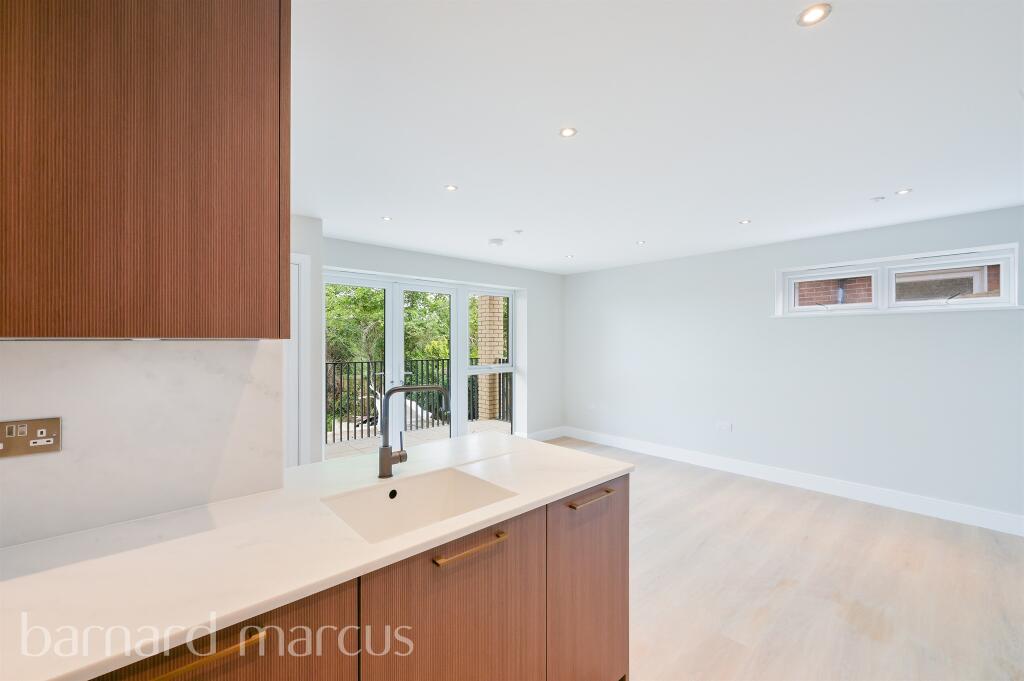Apartment in London - View 5