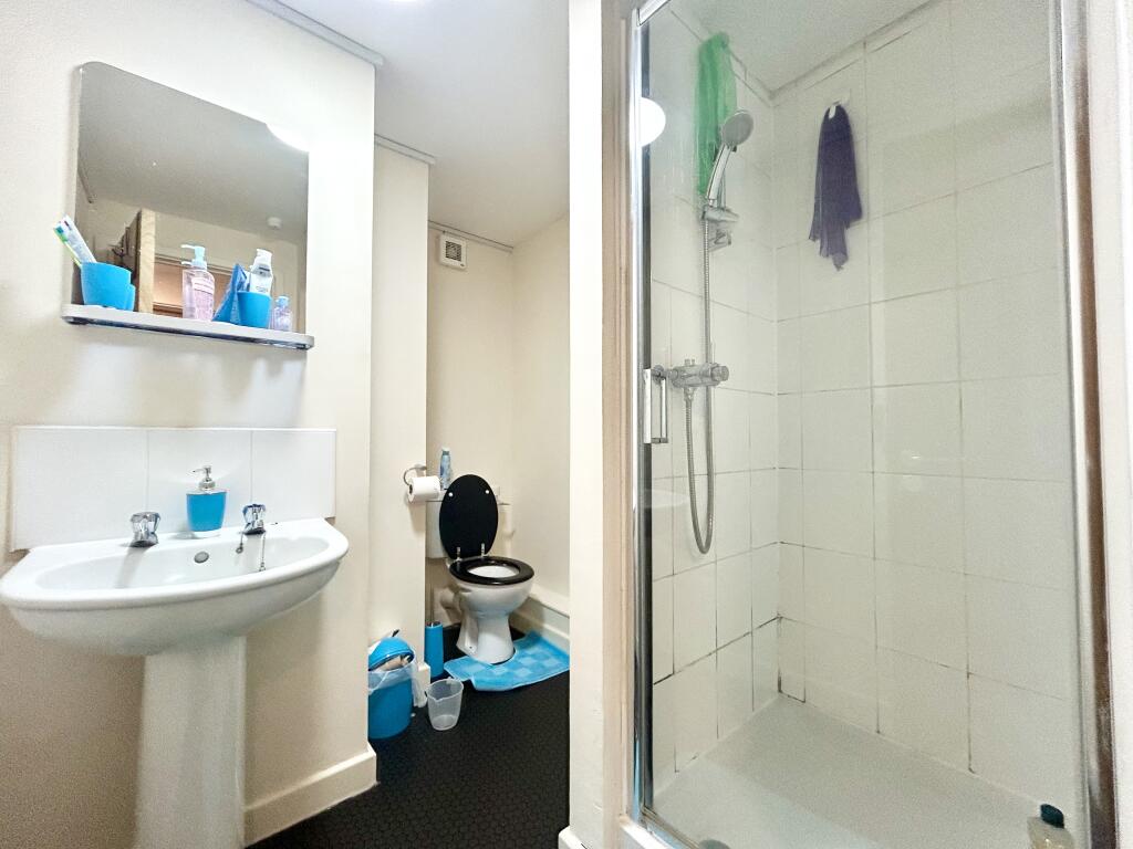 Apartment in Bristol - More