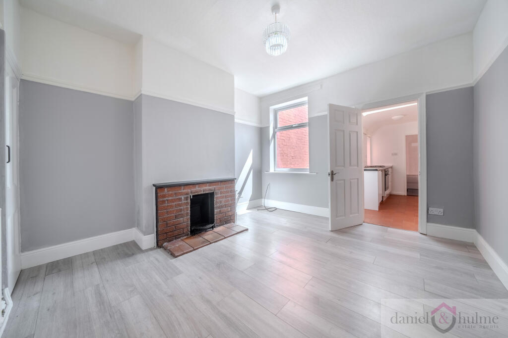 House in Stoke-on-Trent - More