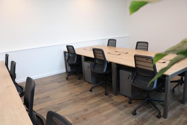 10P Office 214