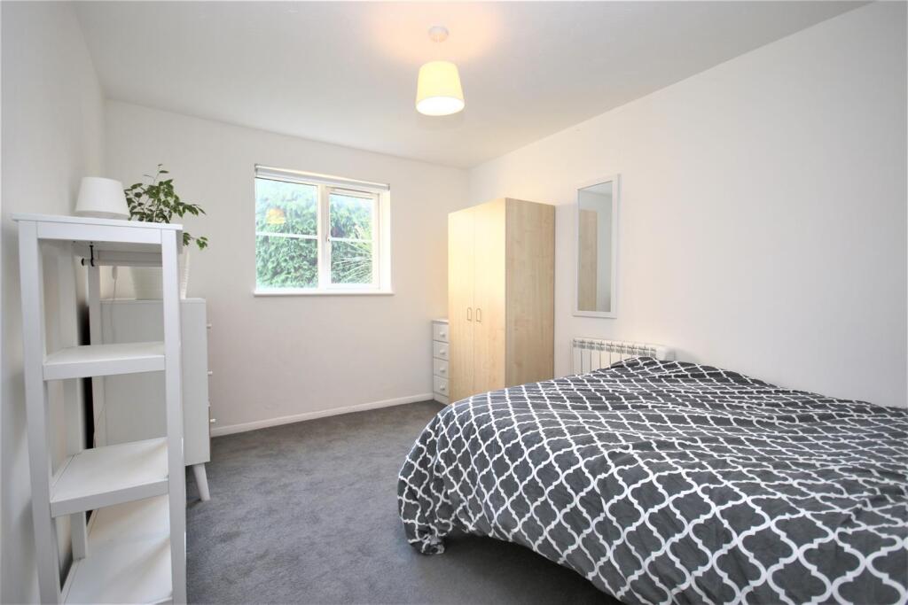 Apartment in London, Lower Holloway, Holloway - View 3