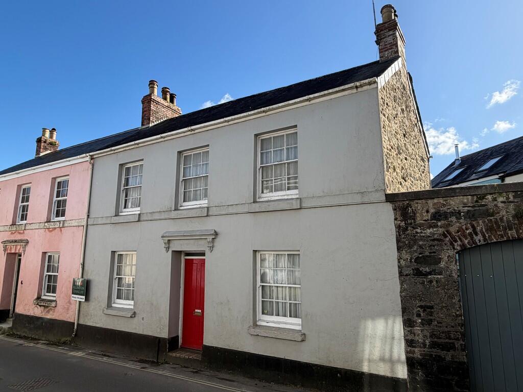Main image of property: Totnes Road, South Brent
