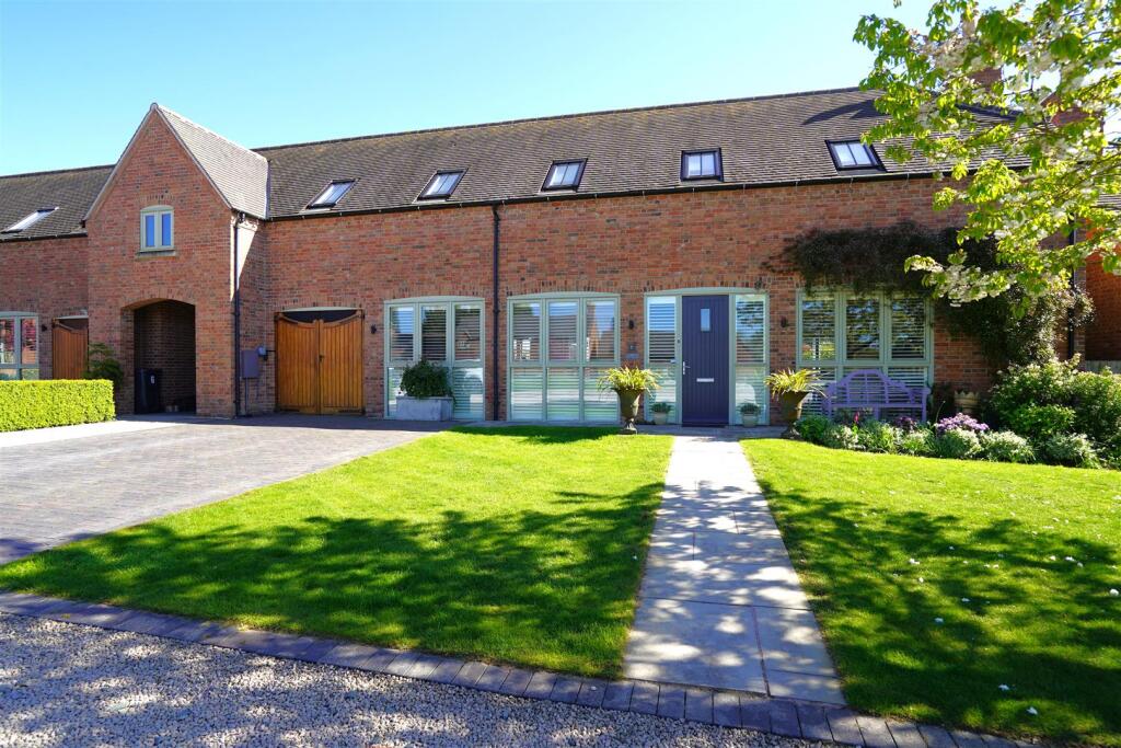 Main image of property: Cadeby Court, Sutton Lane, Cadeby
