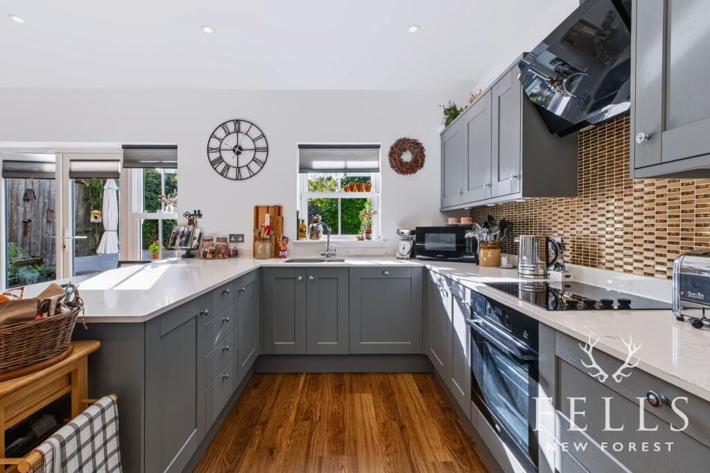House in Salisbury, Alderholt - More