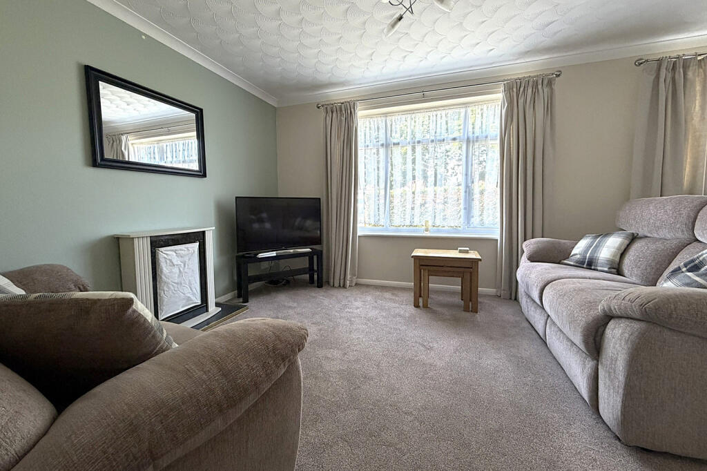 House in East Suffolk, Oulton - View 2