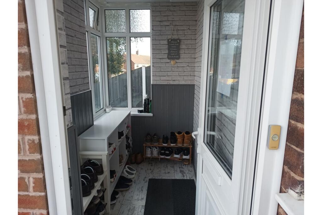 House in Stoke-on-Trent - View 5