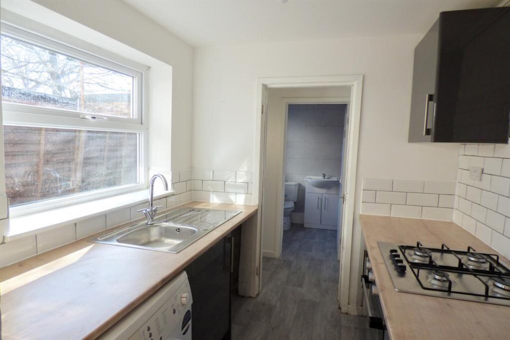 15 Cawdor Street, Runcorn, Cheshire, WA7 1EN photo 4