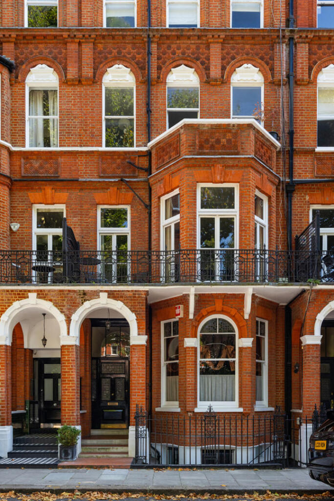Apartment in London - More