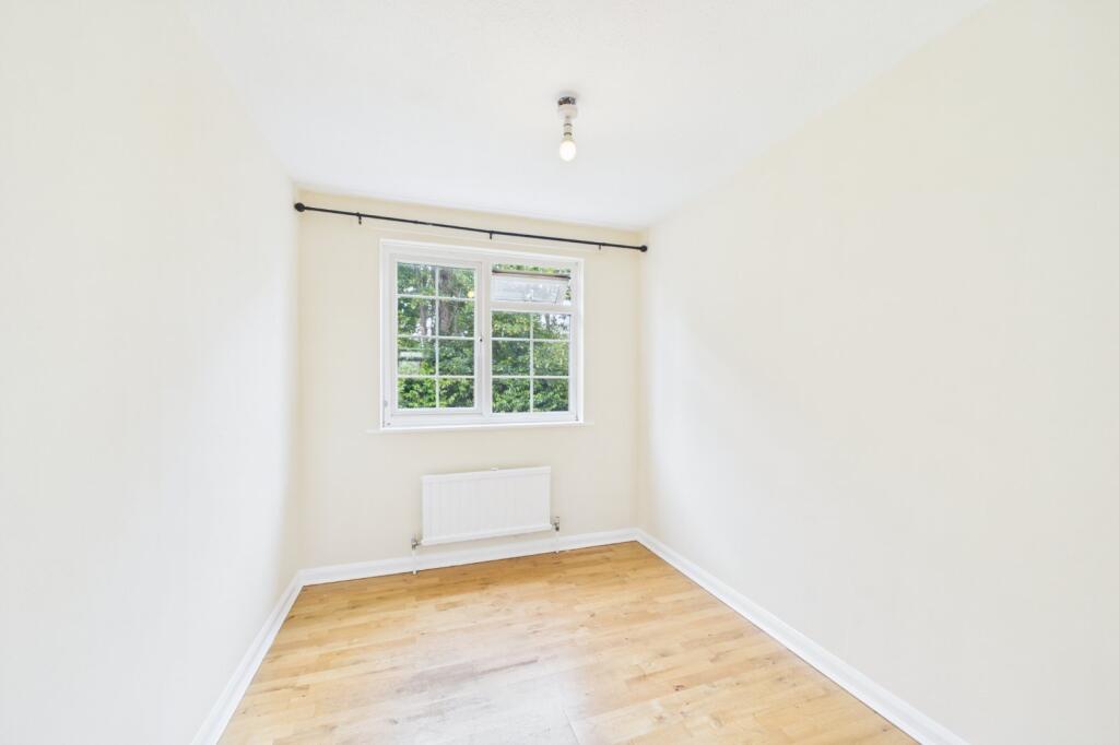 Longhurst Close, Caversham, Reading, Berkshire, RG4 - View 3