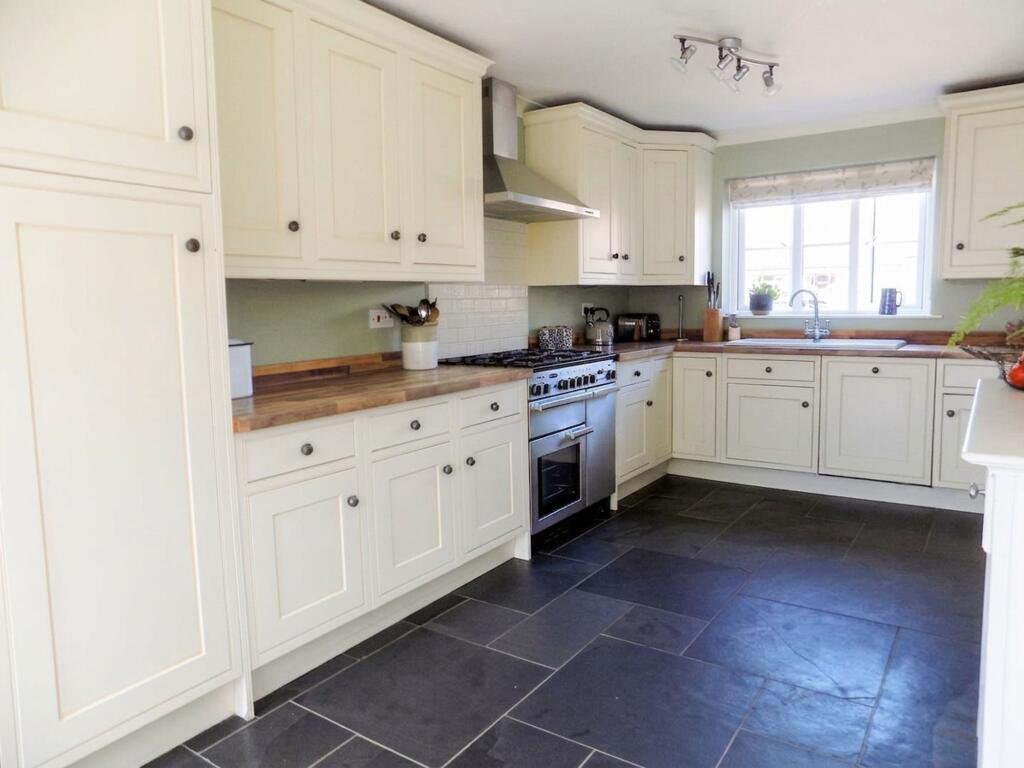 House in Nottingham - View 3