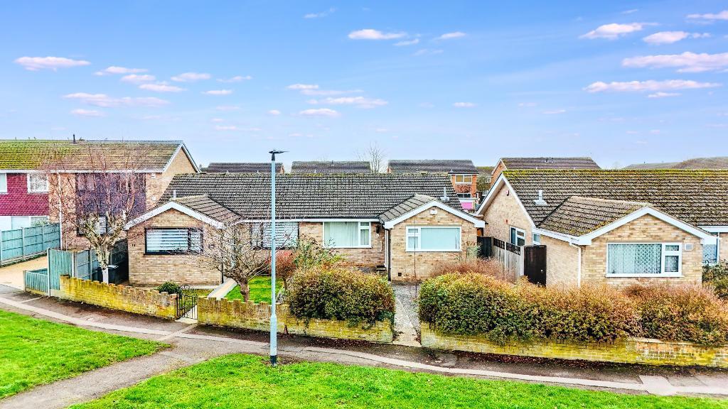 Main image of property: Belvoir Walk, Bedford, MK41 8LE