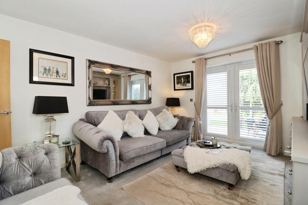Charlotte Close, Downend, Bristol, BS16 photo 5