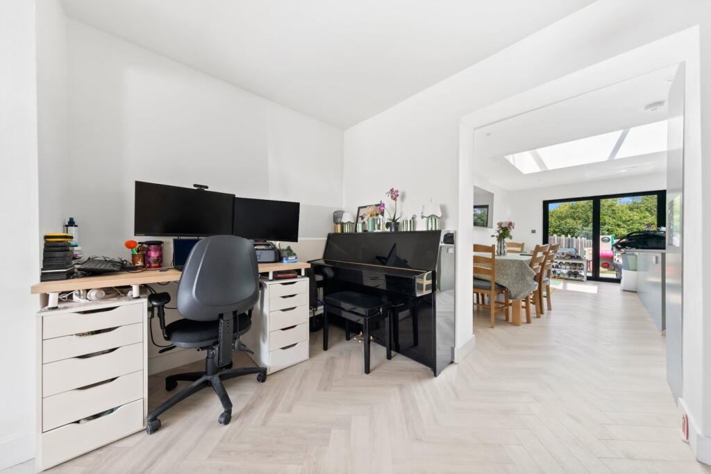House in Swanley, St Mary's - More