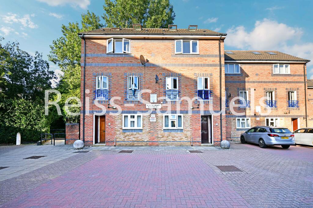 6 bedroom semi-detached house for rent