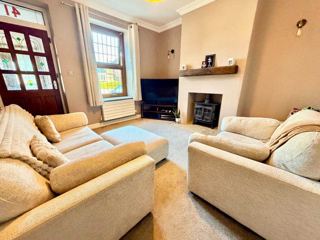 Warren Lane, Chapeltown, Sheffield, S35 2YB photo 2