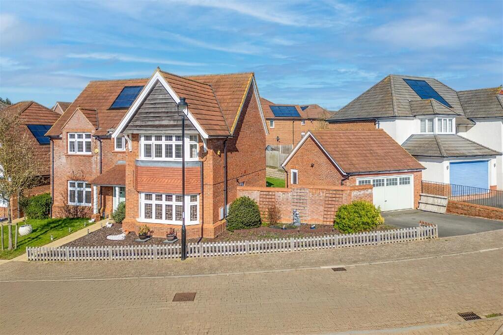 Main image of property: Chapel Close, Barton Seagrave, Northamptonshire, NN15