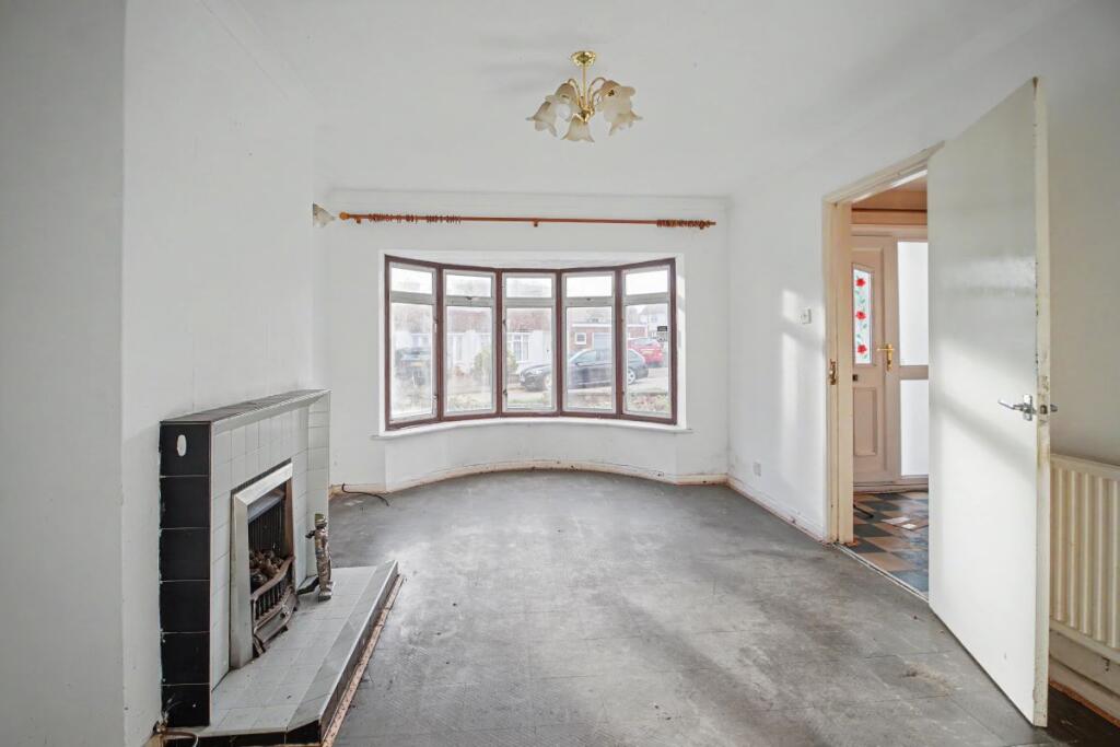 House in Burgess Hill, World's End - View 2