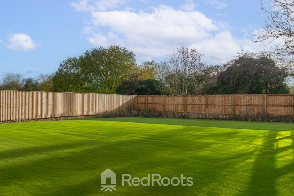 2 Long Pasture Drive, Norton, Doncaster, South Yorkshire, DN6 9FJ photo 4