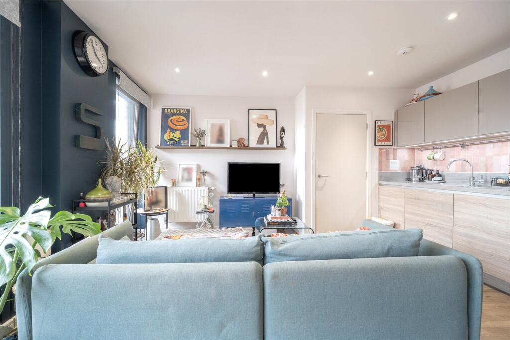 Apartment in London - More