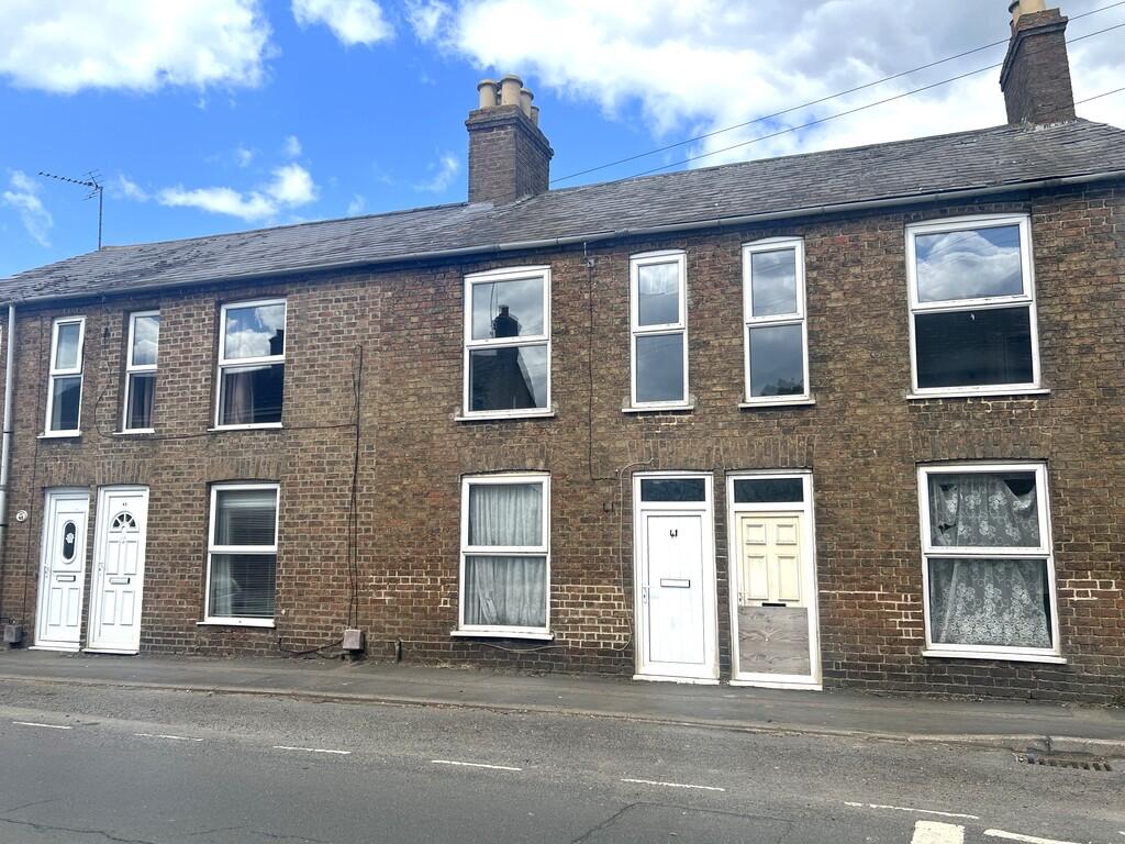 2-bed terraced on Huntingdon Road, Chatteris, Cambs, PE16 6ED, £100,000