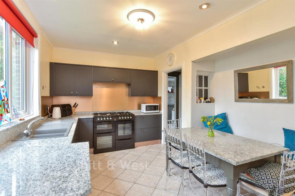 Main image of property: First Avenue, Newhaven, East Sussex