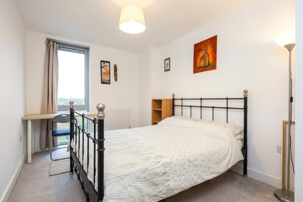 Apartment in Bristol, Bishopston - View 4