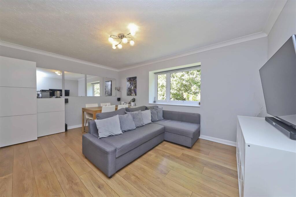 Main image of property: Robins Close, Uxbridge