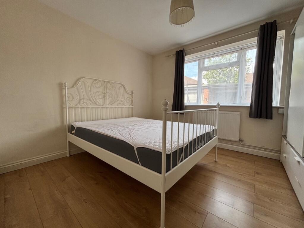 Apartment in Cardiff - View 5