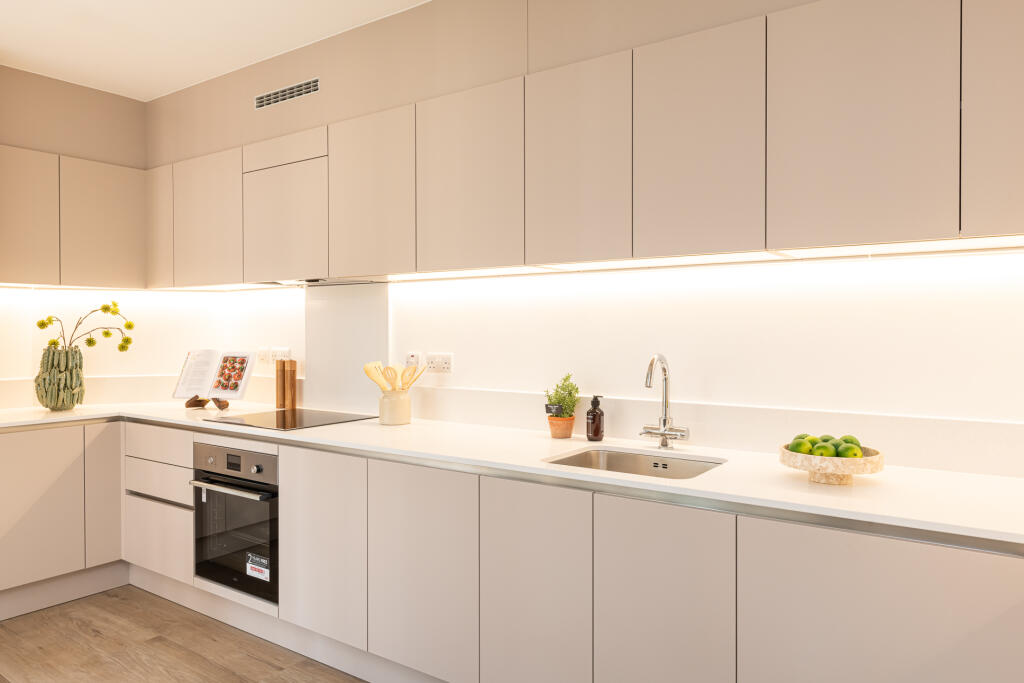 Apartment in London, Saint John's Estate, Hoxton - View 2