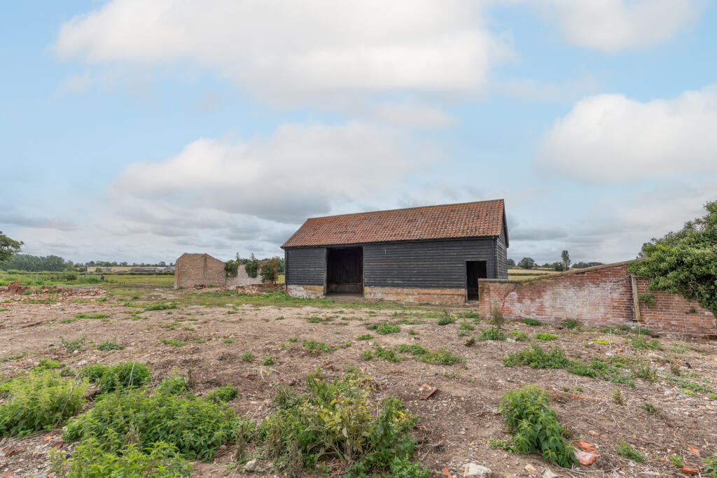 House in Norwich - More