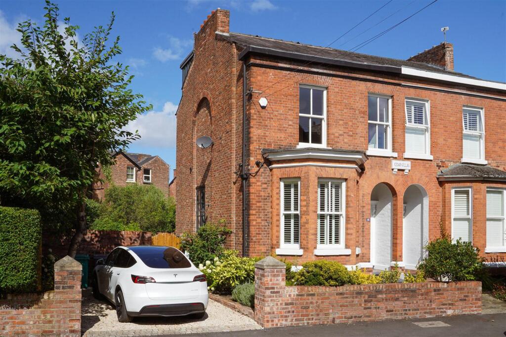 House in Manchester, Greater Manchester