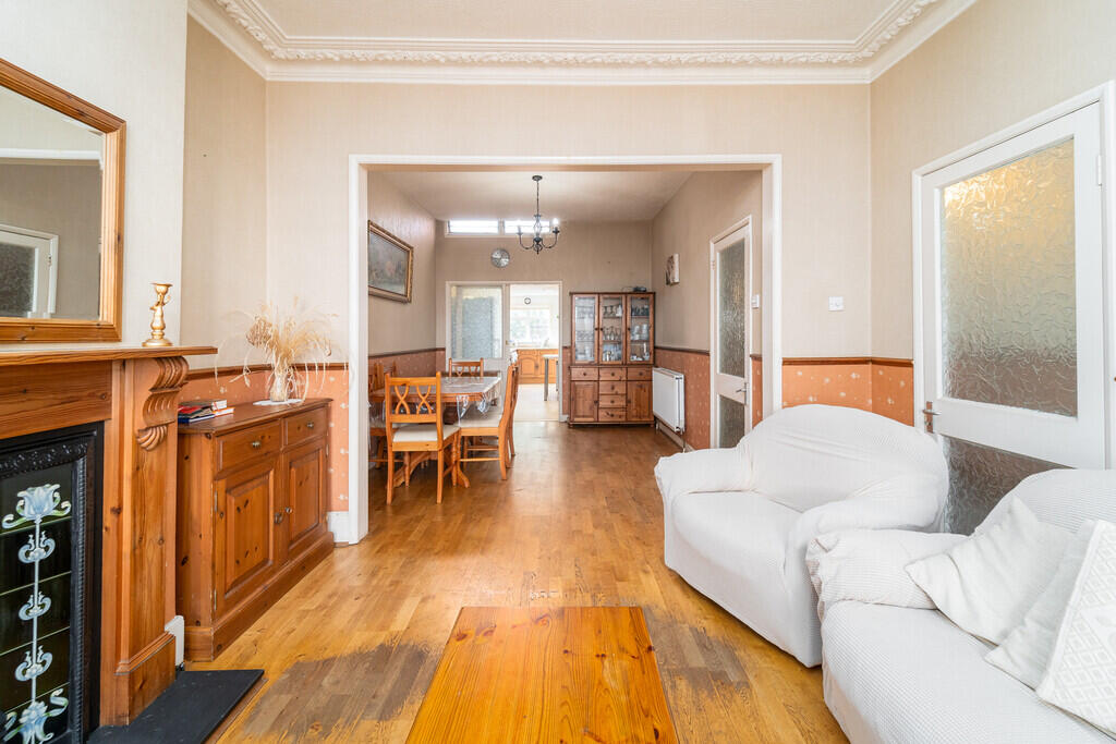 House in London - View 3