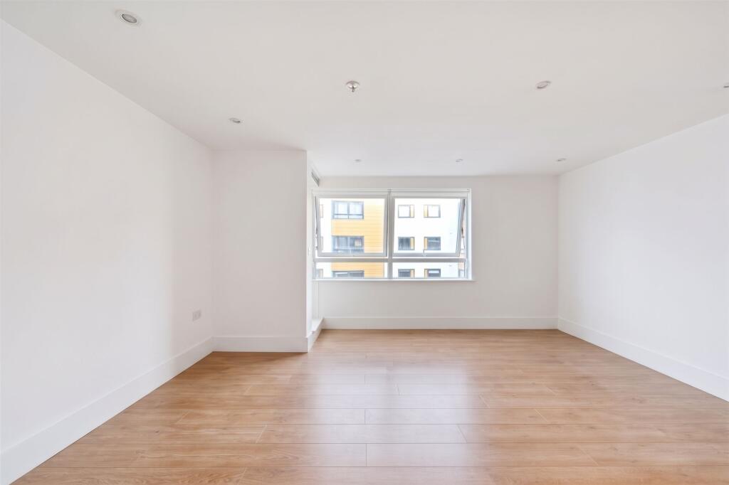 Apartment in London - View 3