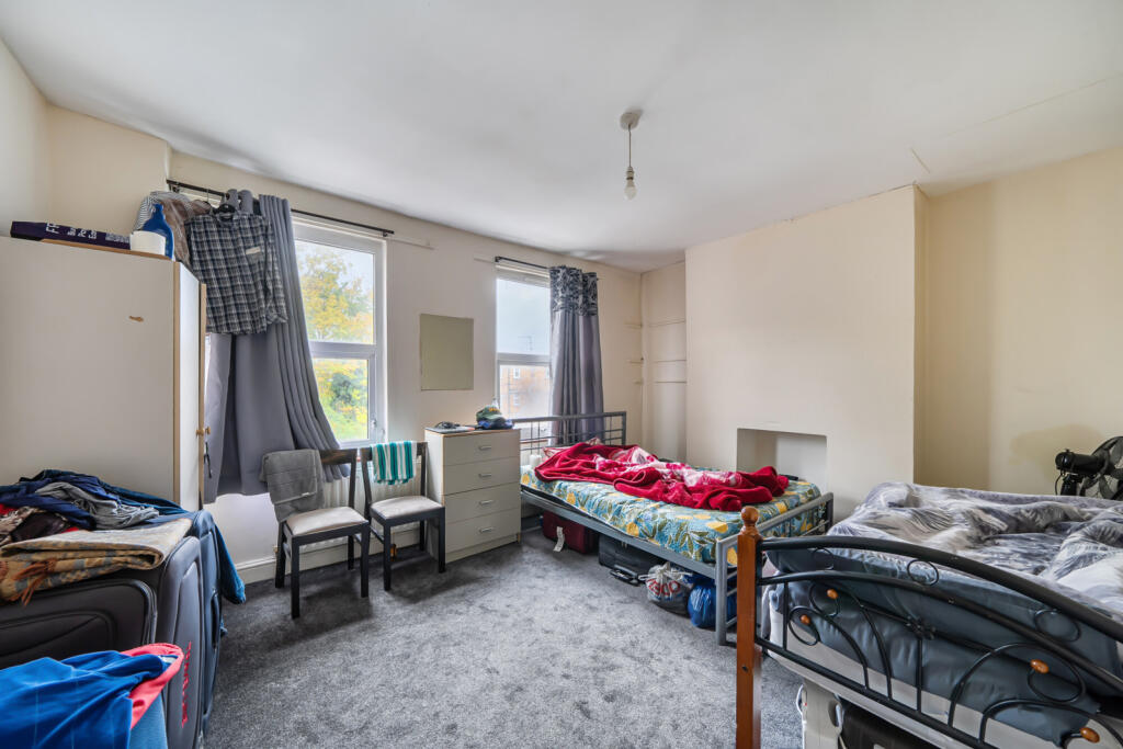 Gibbon Road, Peckham, London photo 4