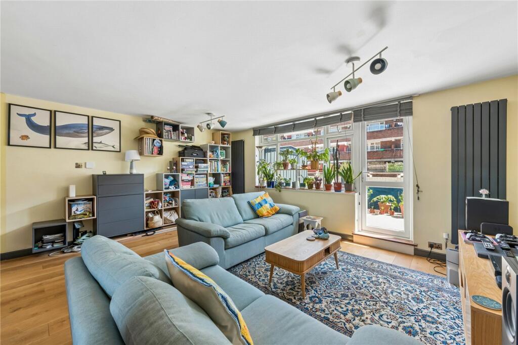 Main image of property: Watney Market, London, E1