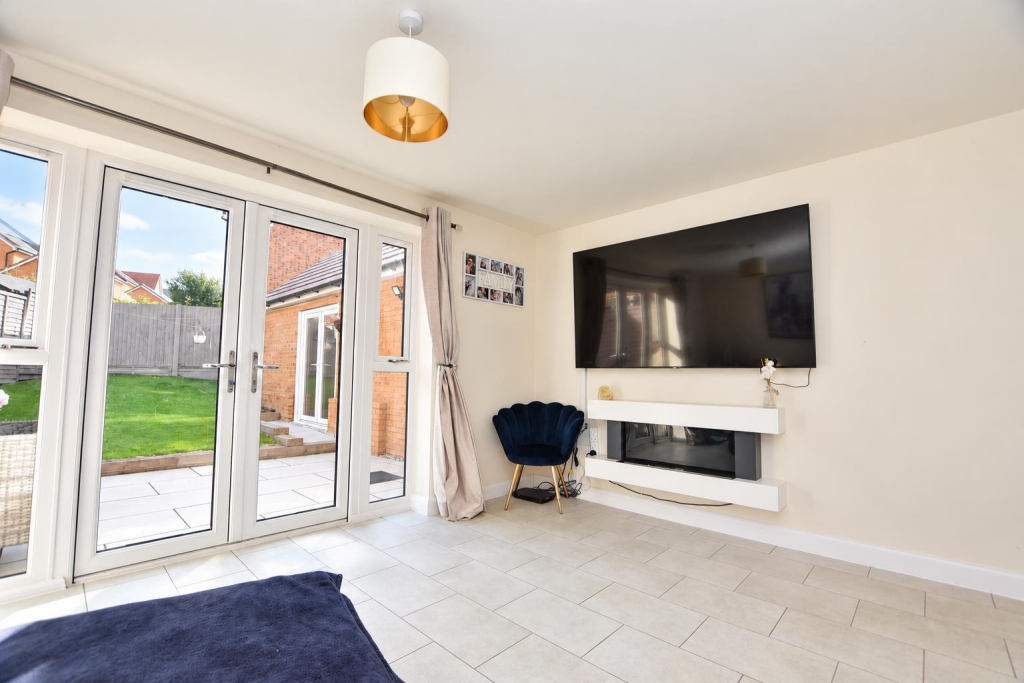 House in Leighton Buzzard, Clipstone - View 4