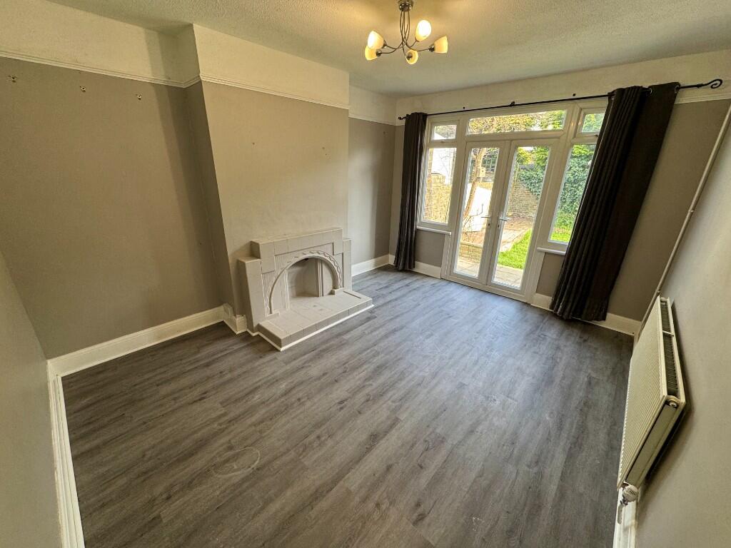 House in Gillingham, Twydall - View 5