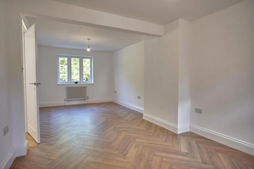 House in Uttlesford, Hatfield Broad Oak - More