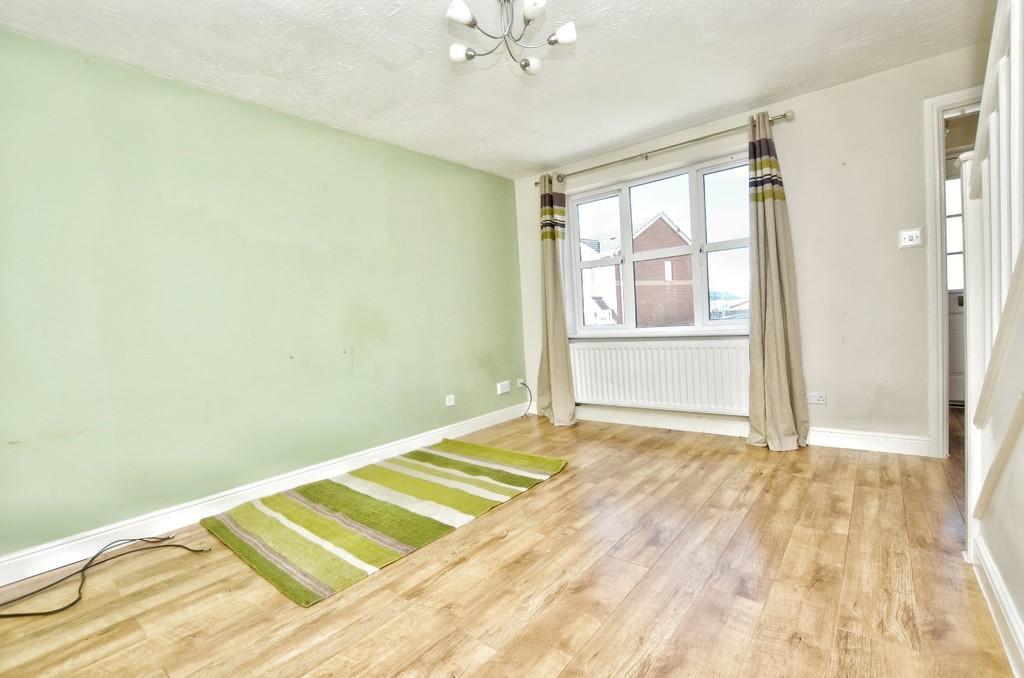 Hollins Wood Grove, Cudworth, Barnsley photo 3