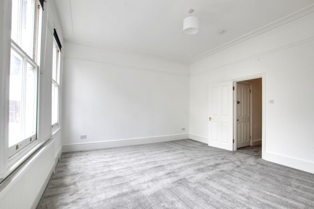 Apartment in London, Walham Green, West Kensington - View 3