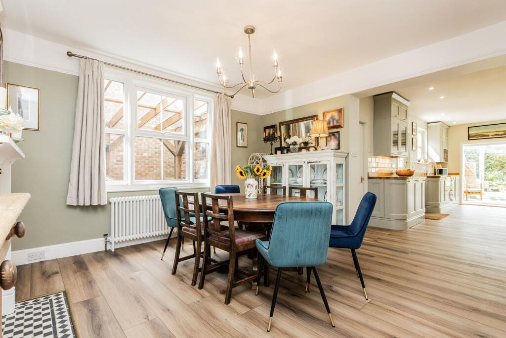 House in Tunbridge Wells, Hawkhurst - View 5