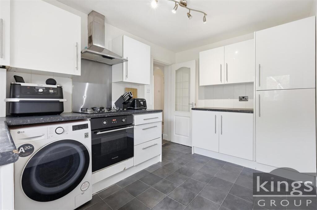 Apartment in London - View 5
