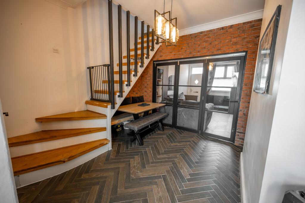 House in Stoke-on-Trent - View 4