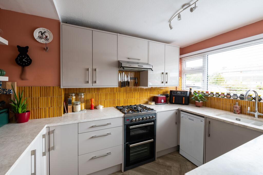 House in Reigate and Banstead, Surrey - More