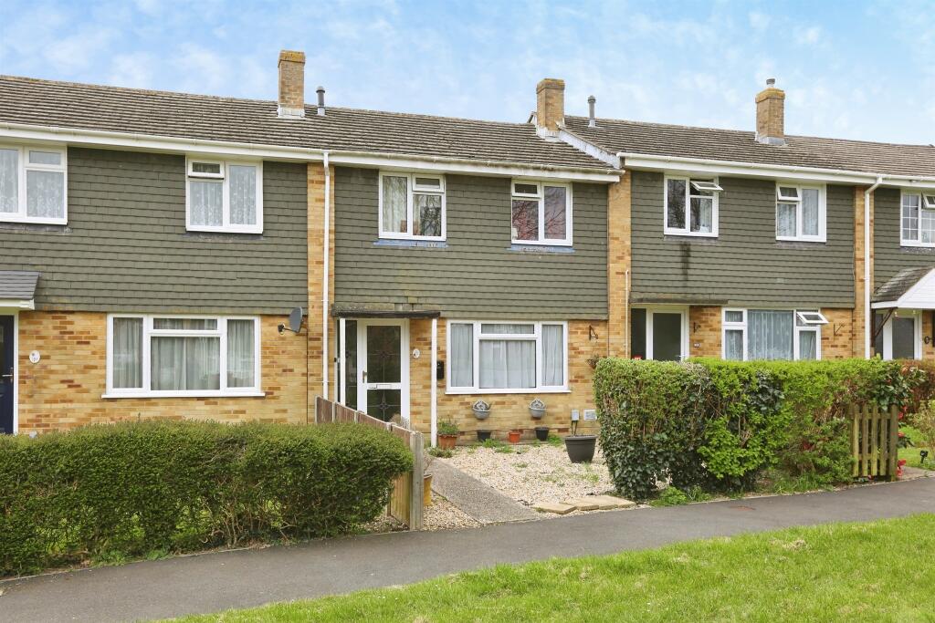 Main image of property: Greendale Close, Fareham