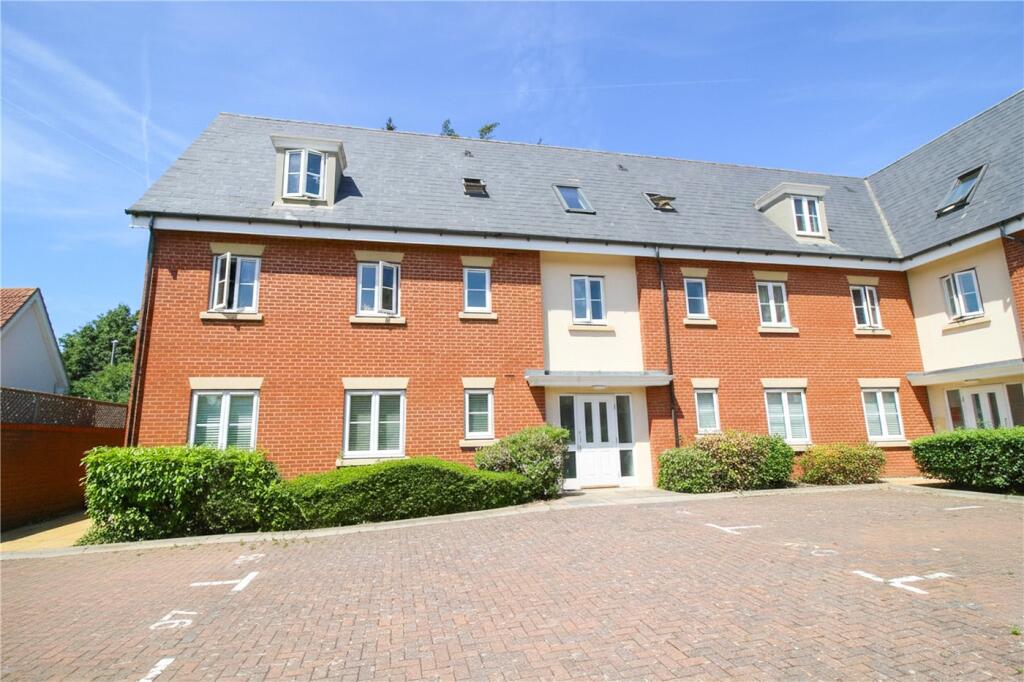 Main image of property: Priory Chase, Rayleigh, Essex, SS6