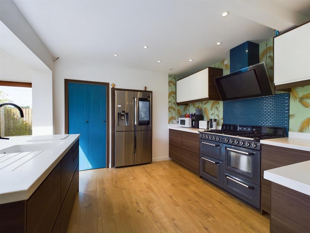 House in Dudley - More
