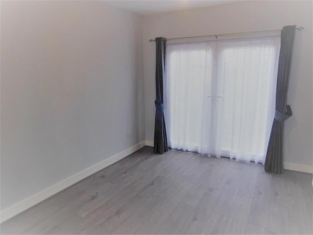 House in Twickenham - View 2