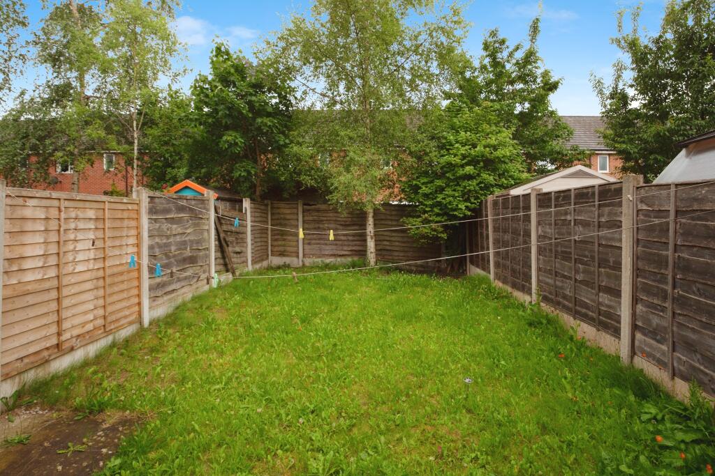 House in Salford, Greater Manchester - View 4